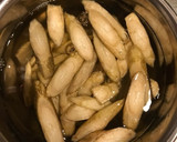蒟蒻でかさ増し！簡単豚と牛蒡のしぐれ煮風作り方1写真