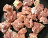 【簡単】親子丼　〜フライパンで作る〜作り方3写真