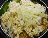 おひとり鍋！旨辛ニラ鍋　煮込みラーメン作り方4写真