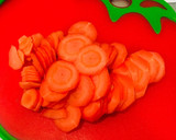 千切り不要！輪切りでにんじんしりしり風作り方1写真