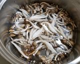 干し平茸のダシが旨い味噌汁・ブナシメジ作り方3写真