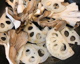 舞茸と蓮根のサラダ 柚子のドレッシング作り方1写真
