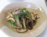 プチヴェールとキノコの炒め物作り方13写真