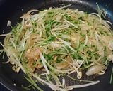 お財布に優しい♡﻿豆苗ともやしの炒め物作り方4写真