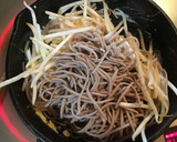 もやし入り！納豆蕎麦の卵とじ風作り方3写真