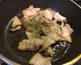 風邪予防にも！ケールと豚バラの炒め物作り方6写真