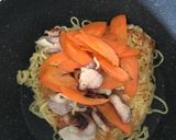 ココナッツミルク風味レッドカレー焼きそば作り方3写真