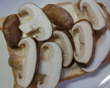 黒酢でさっぱり♡　椎茸のカレー塩トースト作り方2写真