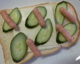 胡瓜とポークビッツのカレー塩トースト作り方2写真