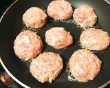 カリフラワーin煮込みミニハンバーグ作り方1写真