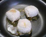 簡単！コロッケリメイク☆チーズ肉巻き作り方3写真