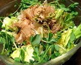 新玉ねぎと豆苗のサラダ 塩麹入り！作り方1写真