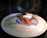 鶏肉とさつま芋と人参の煮物作り方2写真