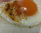 目玉焼き♪七味唐辛子で食べてみてね❤作り方4写真
