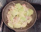 相性抜群！豚バラ肉のソース焼きそば作り方5写真