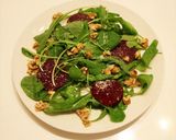 ビーツとくるみとルッコラのサラダ作り方4写真