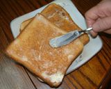 うまいッ☆簡単☆わさび漬トースト♪作り方3写真