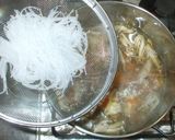 鶏もも肉スープ♪簡単白菜春雨人参しめじ作り方9写真