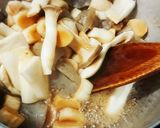 麩とこんにゃくときのこの煮物作り方4写真