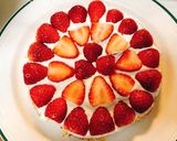 市販のスポンジで！簡単苺たっぷりケーキ作り方3写真