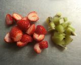 簡単★苺とバニラアイスのオープンサンド作り方3写真
