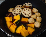かぼちゃとれんこんと鶏団子の煮物作り方6写真