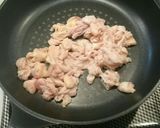 子供も食べる！もやしと鶏皮で酒のつまみ！作り方1写真