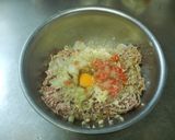 野菜ねり込みハンバーグ・コク深いワンパン作り方1写真