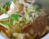 セロリもやし きのこの味噌コンソメスープ作り方3写真