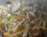 セロリもやし きのこの味噌コンソメスープ作り方4写真
