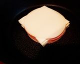 餃子の皮で作るハムチーズ中華パンケーキ♡作り方7写真