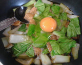 簡単昼食　チンゲン菜と油揚げの卵とじ丼作り方5写真