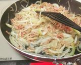 玉ねぎと挽き肉の簡単オムレツ作り方1写真