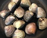 簡単！はまぐりの酒蒸し(バター醤油味)作り方2写真