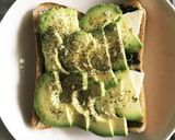 とろける！アボカドのり塩チーズトースト作り方4写真
