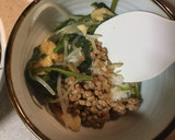 納豆とほうれん草のゴマ風味まぜご飯作り方2写真