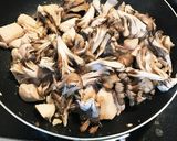 舞茸胸肉ガリバタ焼き作り方2写真