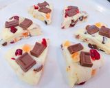 簡単チョコとフルーツビッツのスコーン作り方3写真