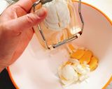 朝食やランチに♪サラダのロールパンサンド作り方4写真