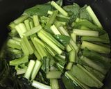 簡単＊小松菜と卵のコンソメスープ＊作り方1写真