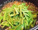 旨辛！【ぎょうざの担々麺風ピリ辛スープ】作り方4写真