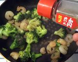 彩りおかず＊えびとブロッコリーの中華炒め作り方8写真