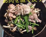豚バラきのこのニンニクの芽炒め作り方9写真