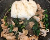 ほうれん草と豚バラの、ガーリックバター飯作り方4写真