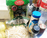 新玉ねぎと豆苗のすっぱ辛炒め作り方1写真