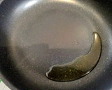 新玉ねぎと豆苗のすっぱ辛炒め作り方2写真