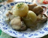 放置で簡単☆新玉ねぎと手羽元のコンソメ煮作り方4写真