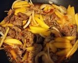 牛肉とじゃがいもと玉ねぎのピリ辛炒め煮作り方5写真