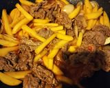 牛肉とじゃがいもと玉ねぎのピリ辛炒め煮作り方6写真