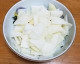 赤カブと大根のさっぱり塩麹和え作り方1写真